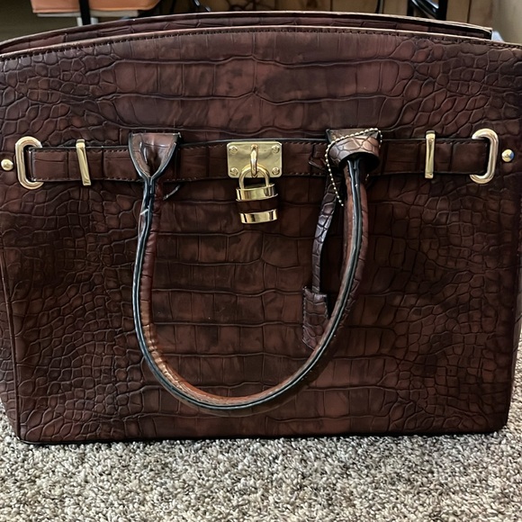 Faux snake skin bag - Picture 1 of 3